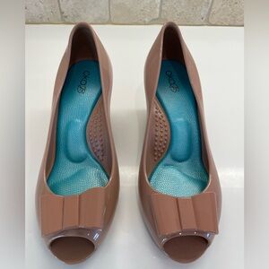 OKA b. Tan Heels with Peep Toe Bow Design Jelly Wedge Heels - Size 7